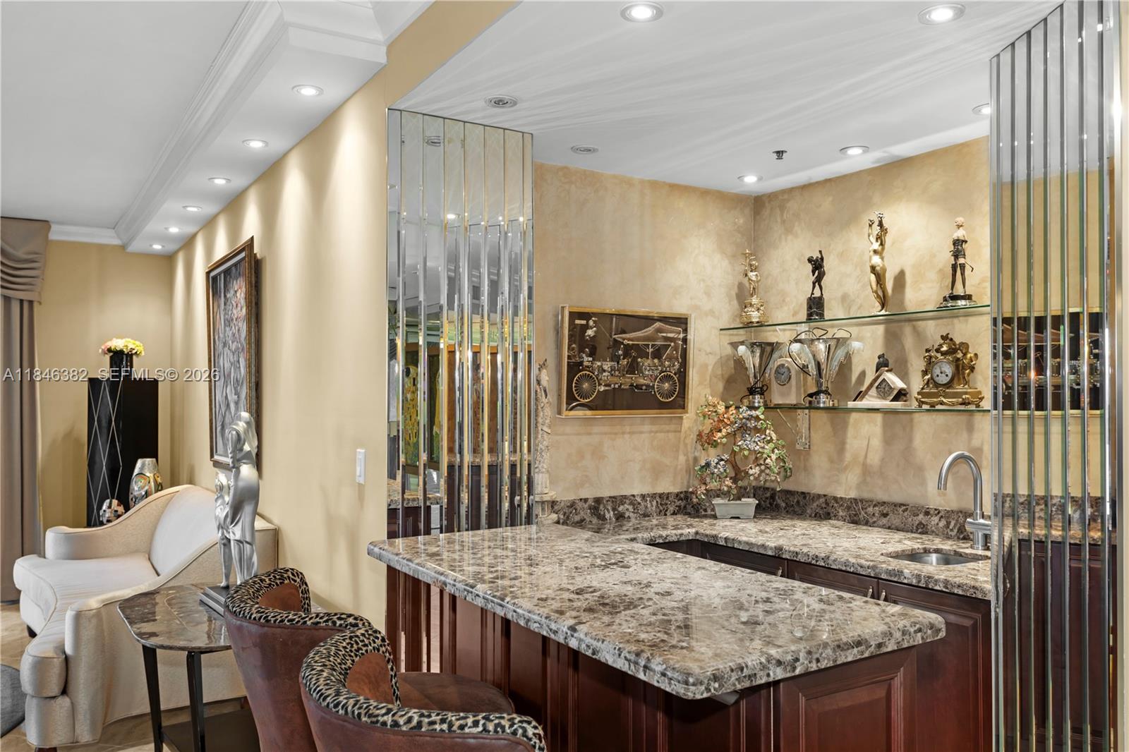 20281 E Country Club Dr #207, Aventura FL 33180