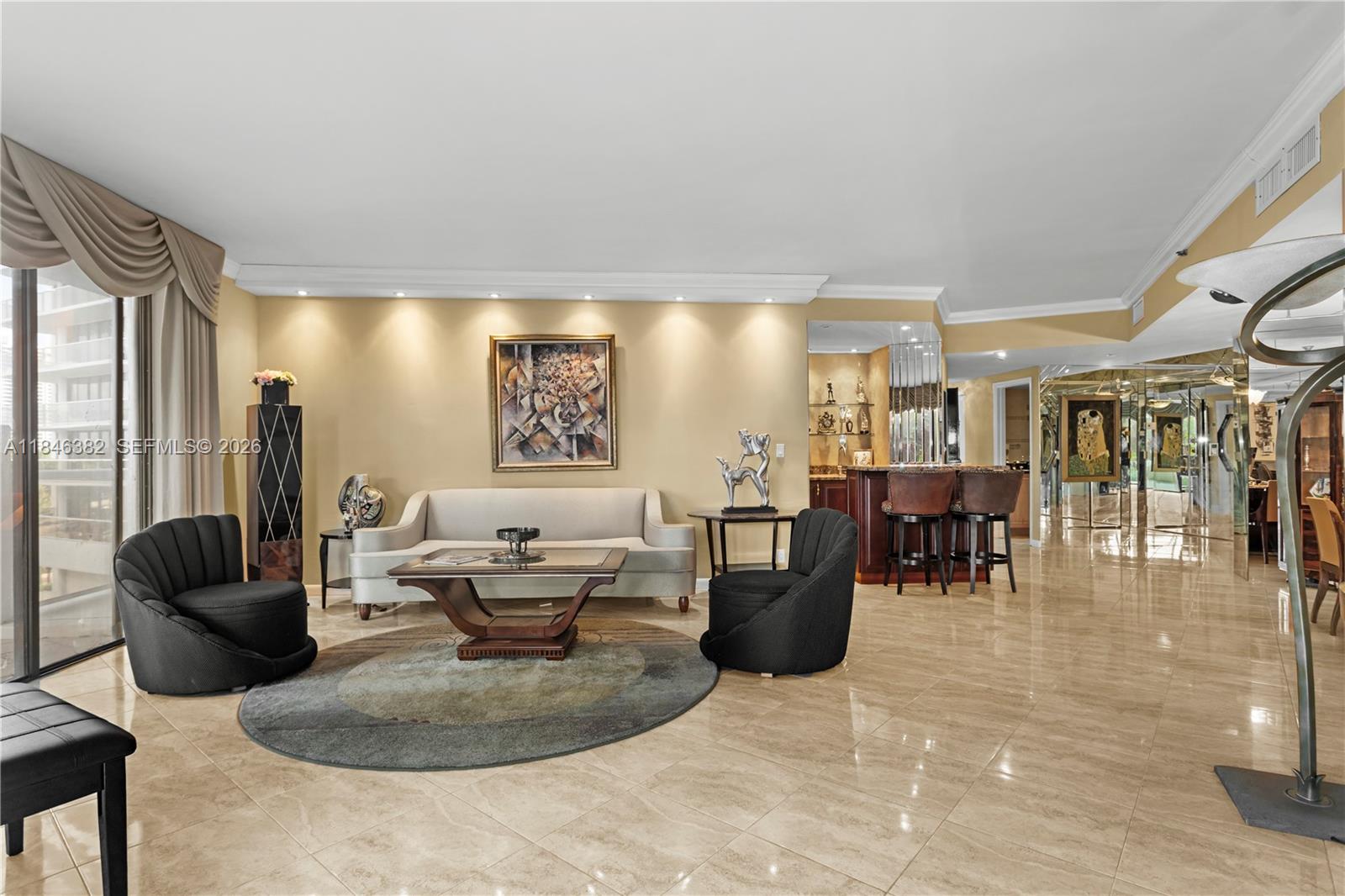 20281 E Country Club Dr #207, Aventura FL 33180