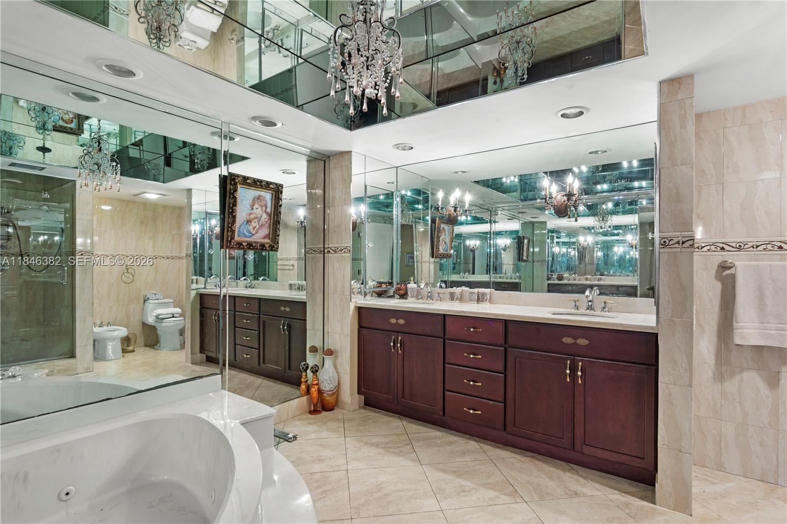 20281 E Country Club Dr #207, Aventura FL 33180