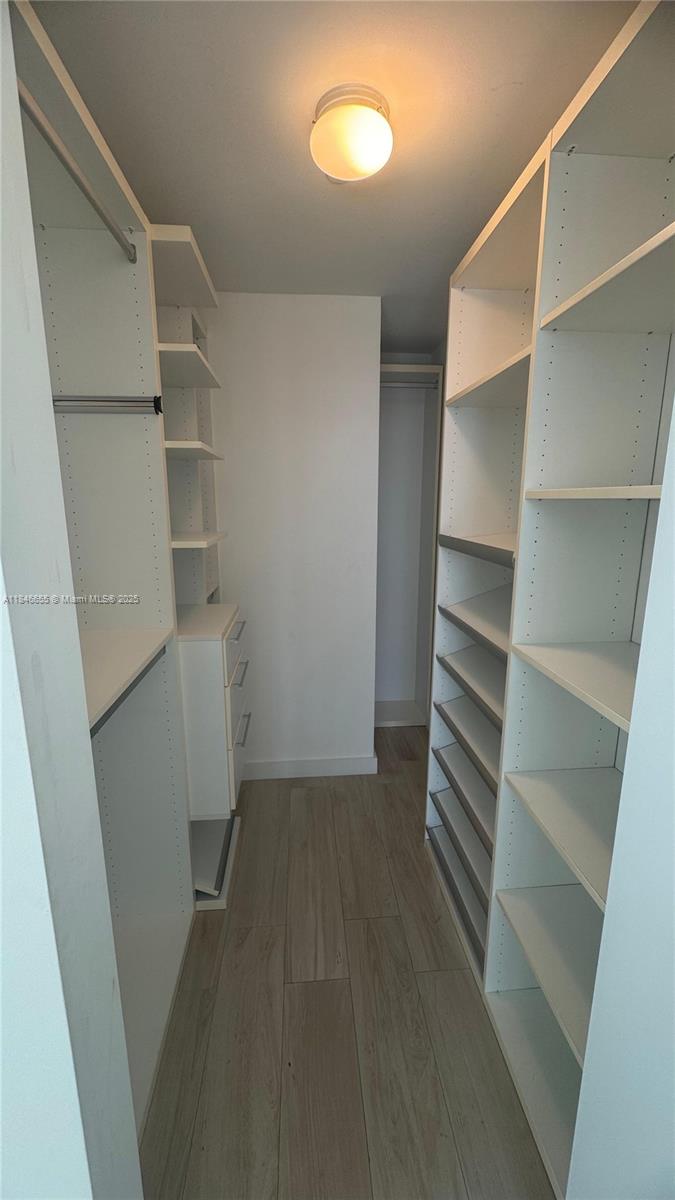 1300 S Miami Ave #1006, Miami FL 33130
