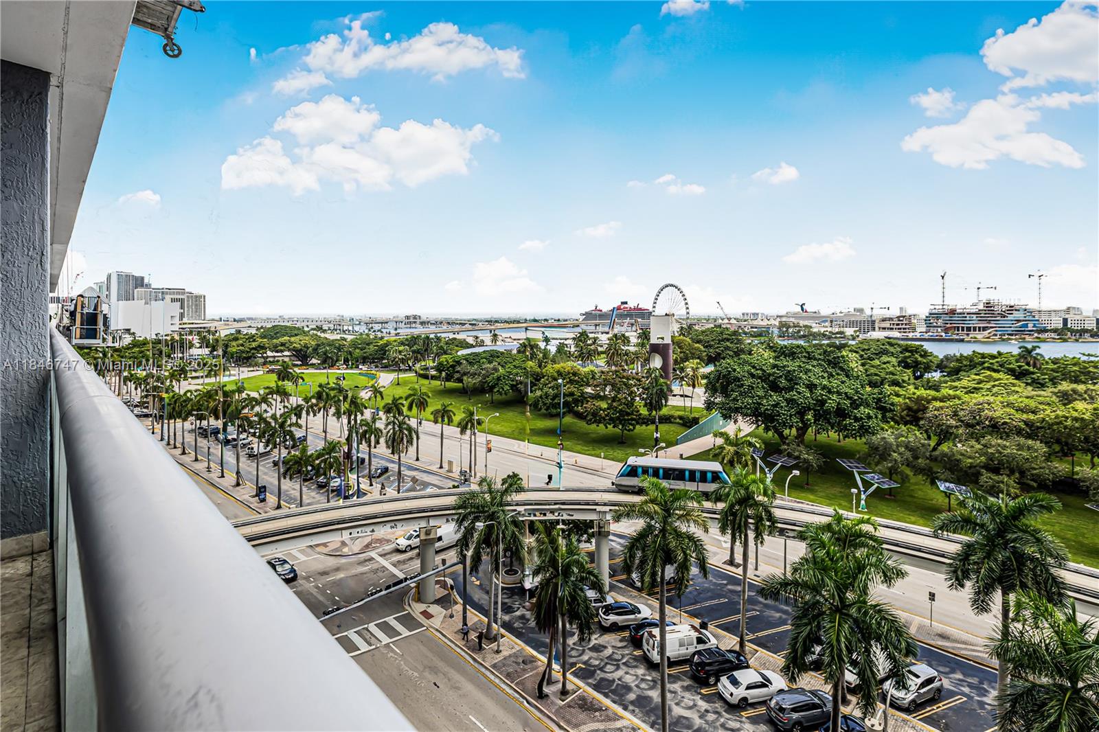 50 Biscayne Blvd #907, Miami FL 33132