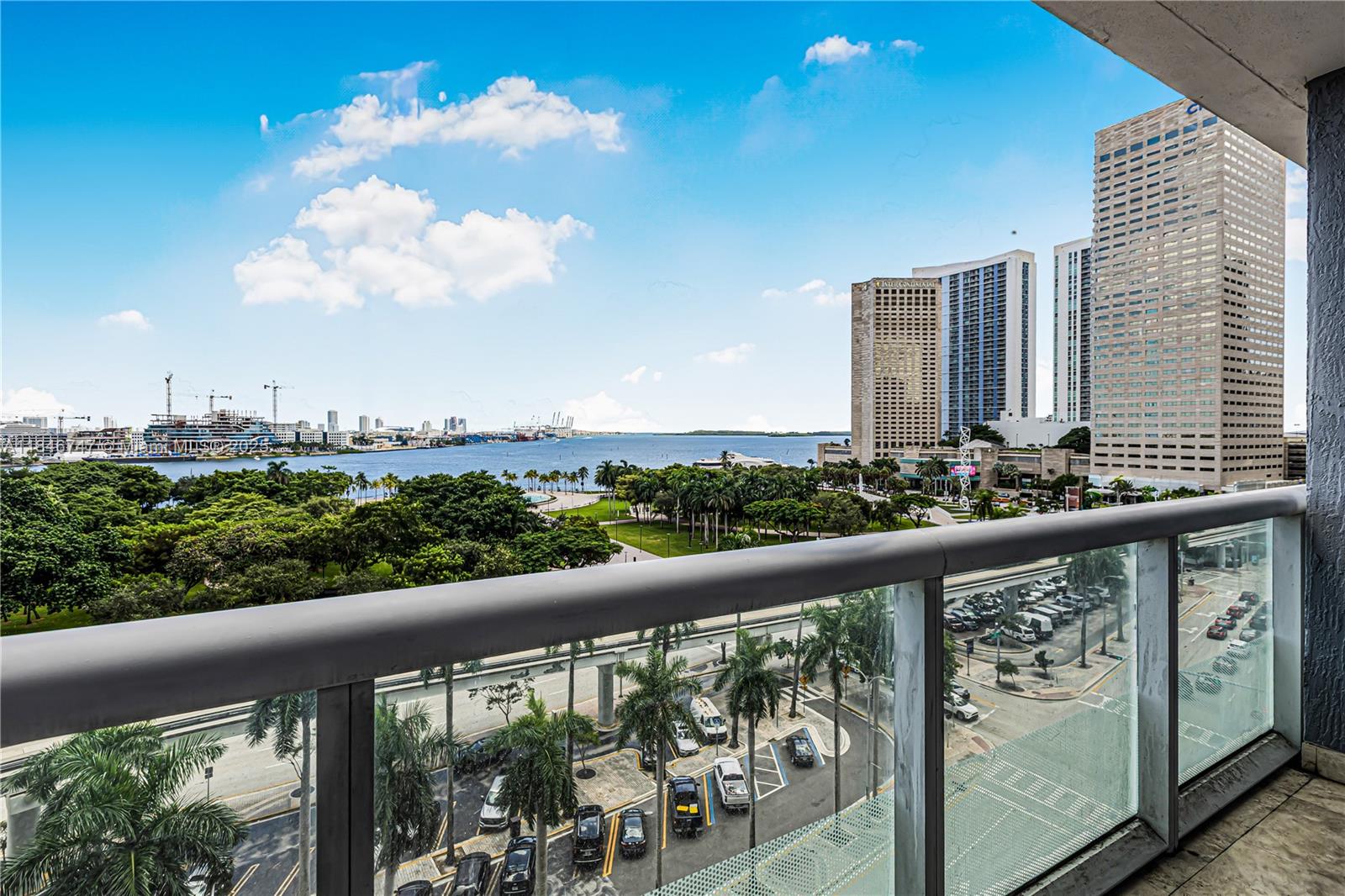 50 Biscayne Blvd #907, Miami FL 33132