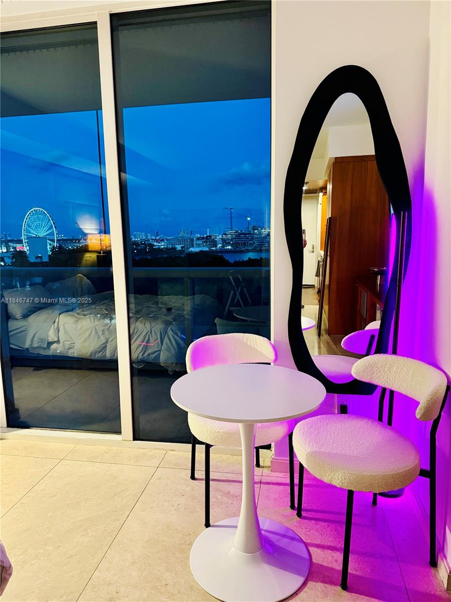 50 Biscayne Blvd #907, Miami FL 33132