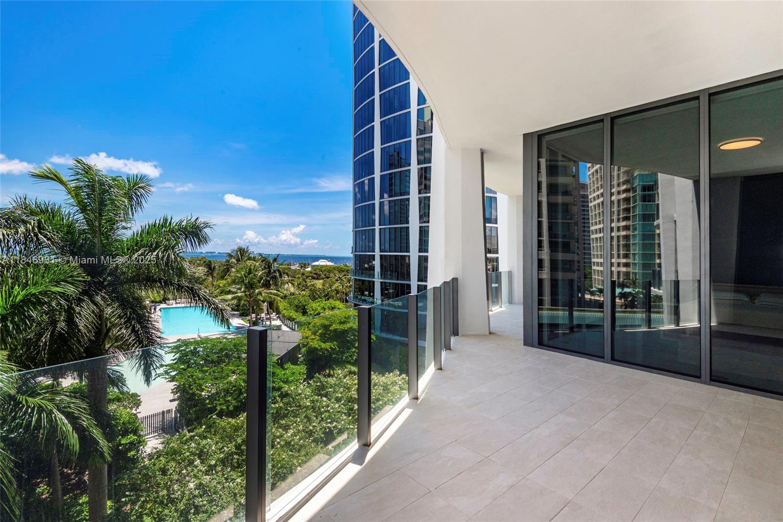2821 S Bayshore Dr #7B, Coconut Grove FL 33133