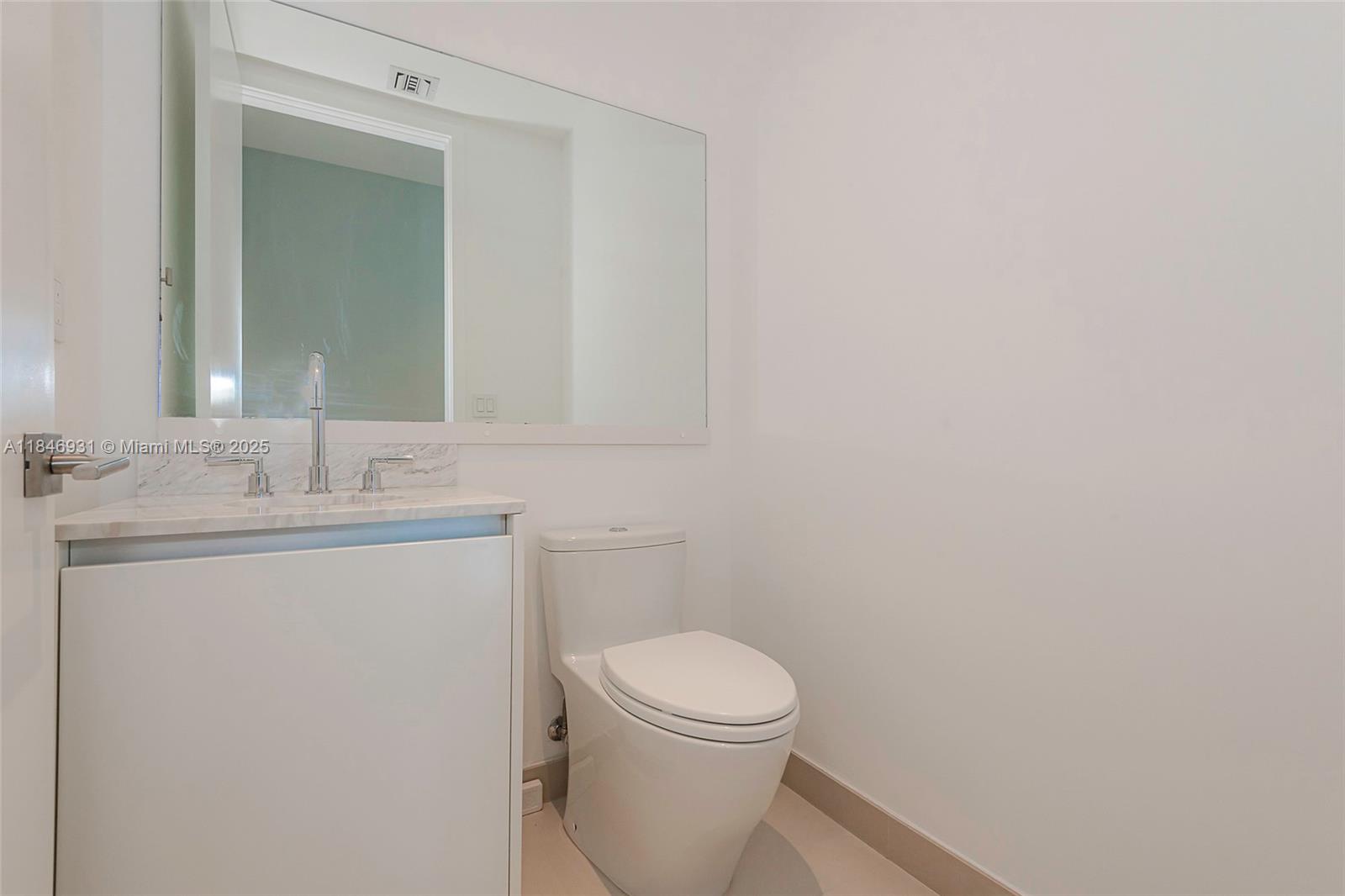 2821 S Bayshore Dr #7B, Coconut Grove FL 33133