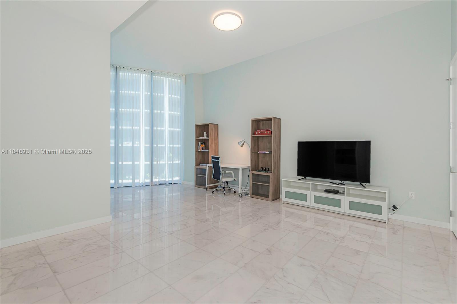 2821 S Bayshore Dr #7B, Coconut Grove FL 33133
