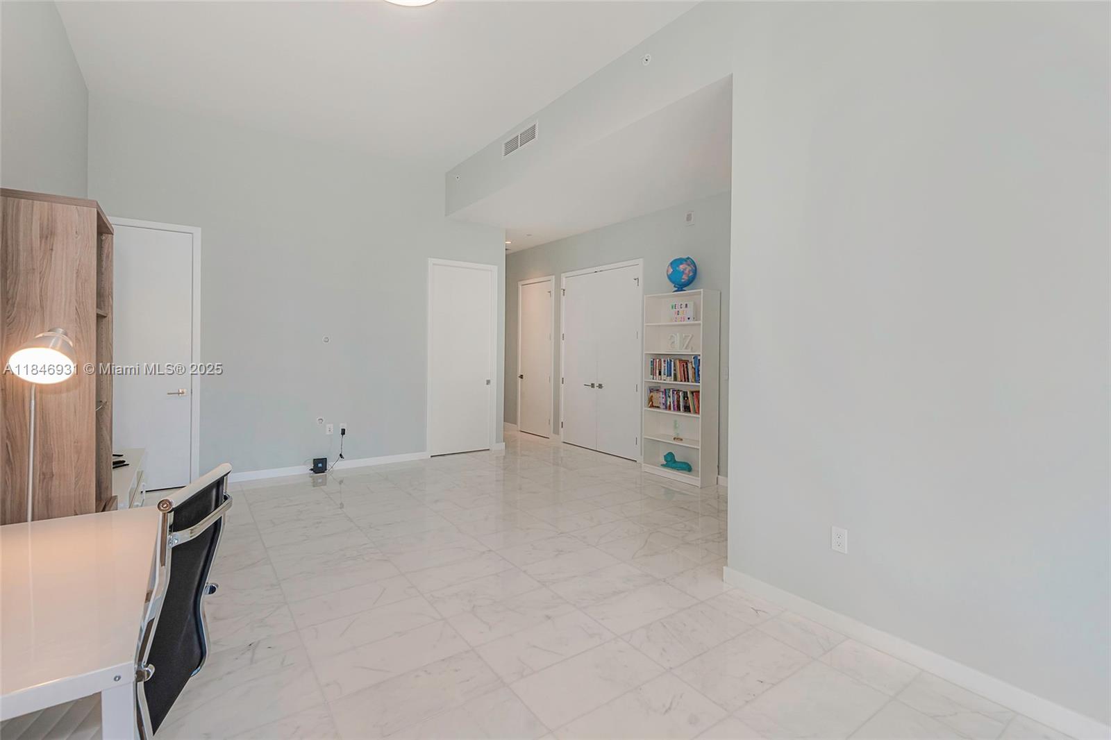 2821 S Bayshore Dr #7B, Coconut Grove FL 33133