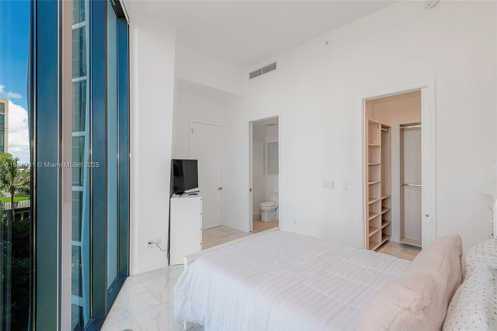 2821 S Bayshore Dr #7B, Coconut Grove FL 33133
