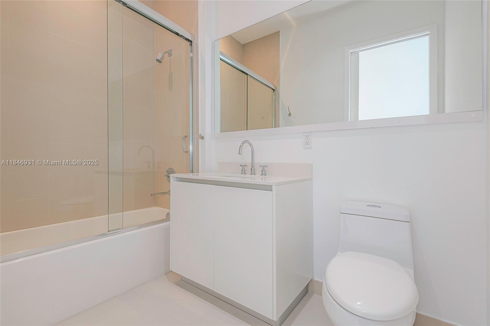 2821 S Bayshore Dr #7B, Coconut Grove FL 33133