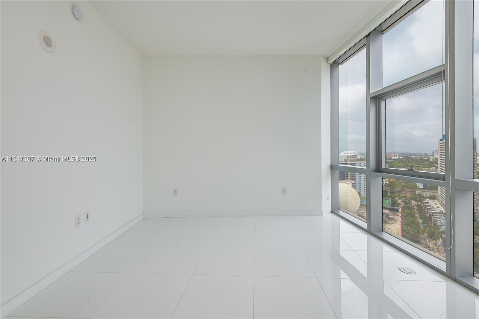 851 NE 1st Ave #2100, Miami FL 33132