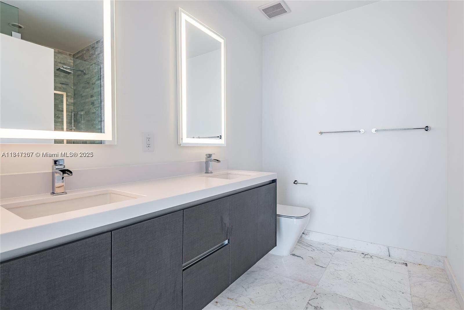 851 NE 1st Ave #2100, Miami FL 33132
