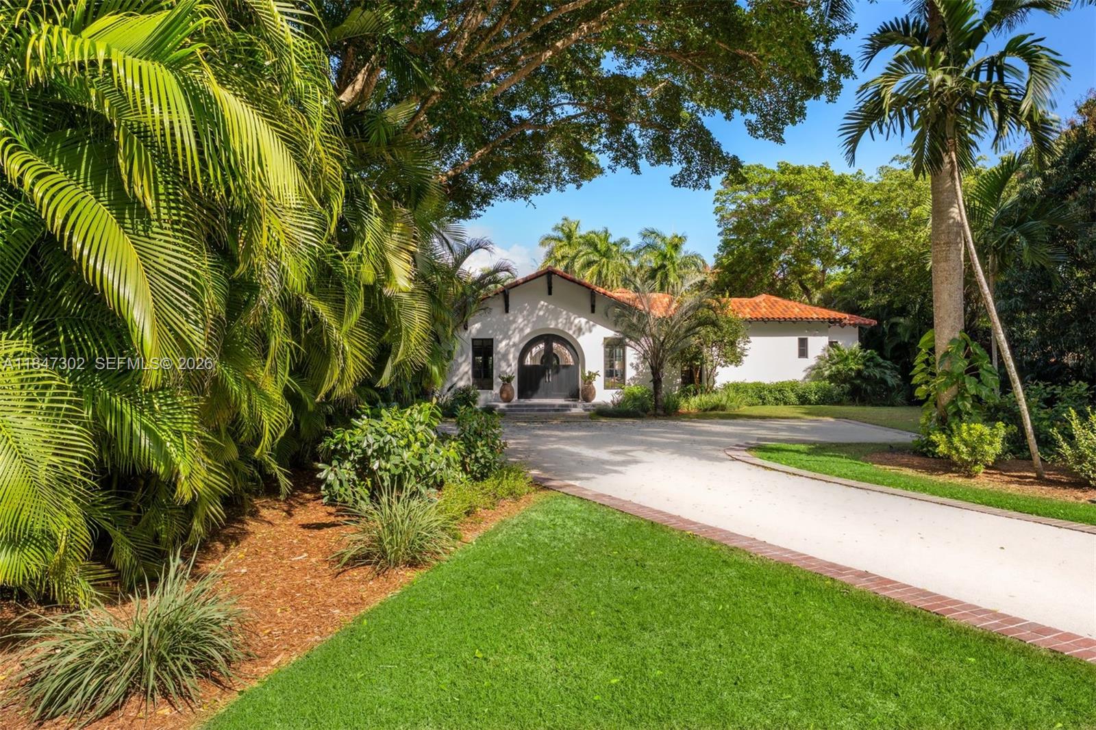 4763 SW 82nd St, Miami FL 33143