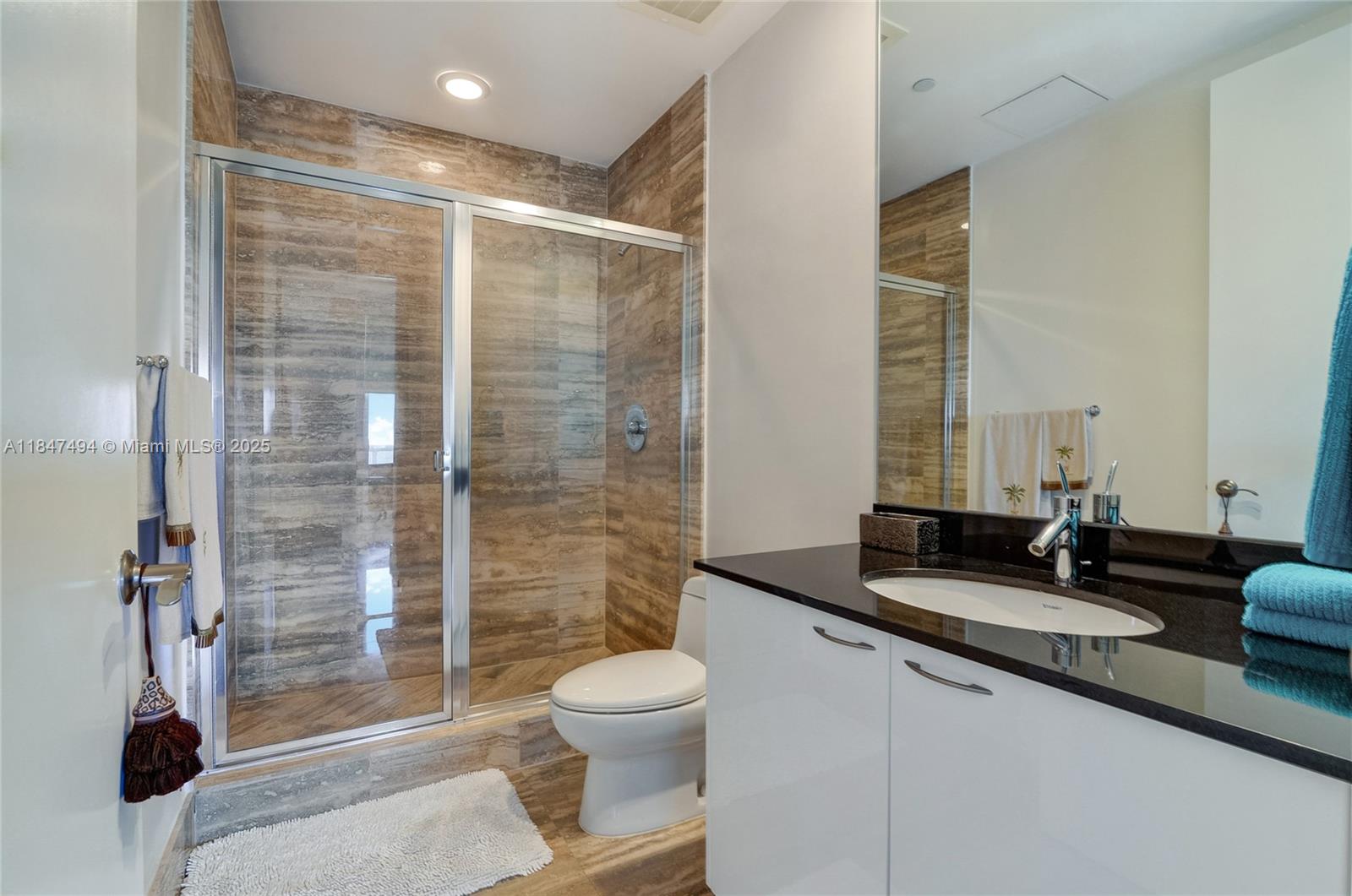 15901 Collins Ave #2805, Sunny Isles Beach FL 33160