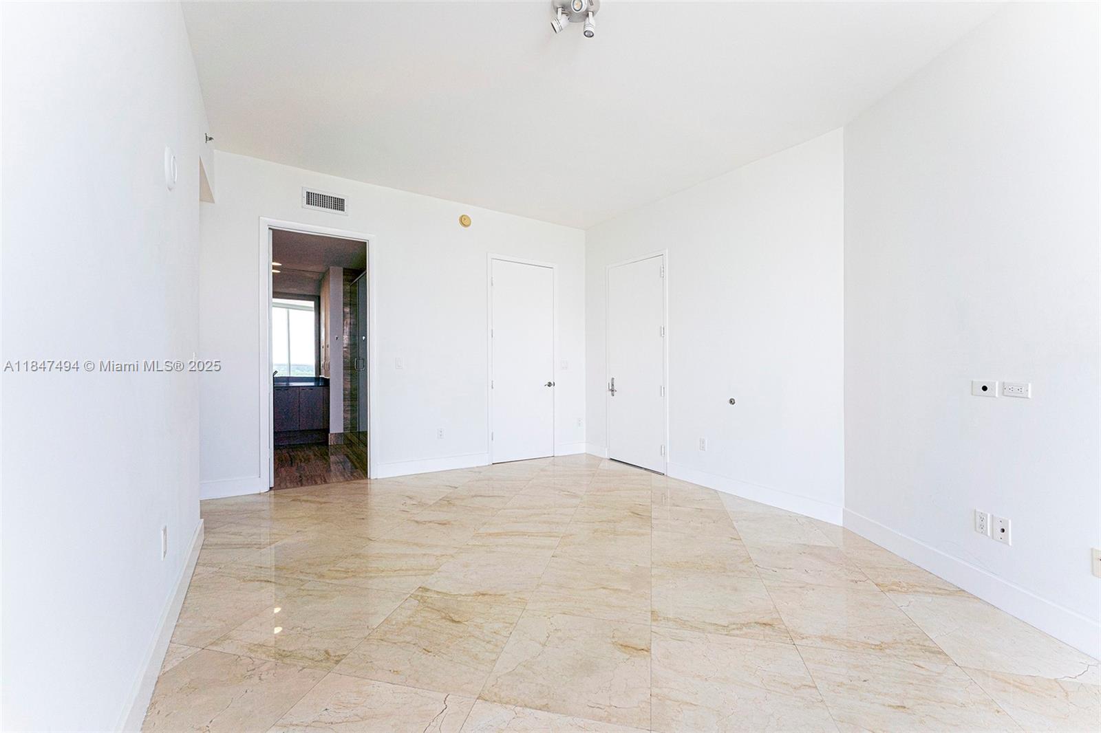 15901 Collins Ave #2805, Sunny Isles Beach FL 33160