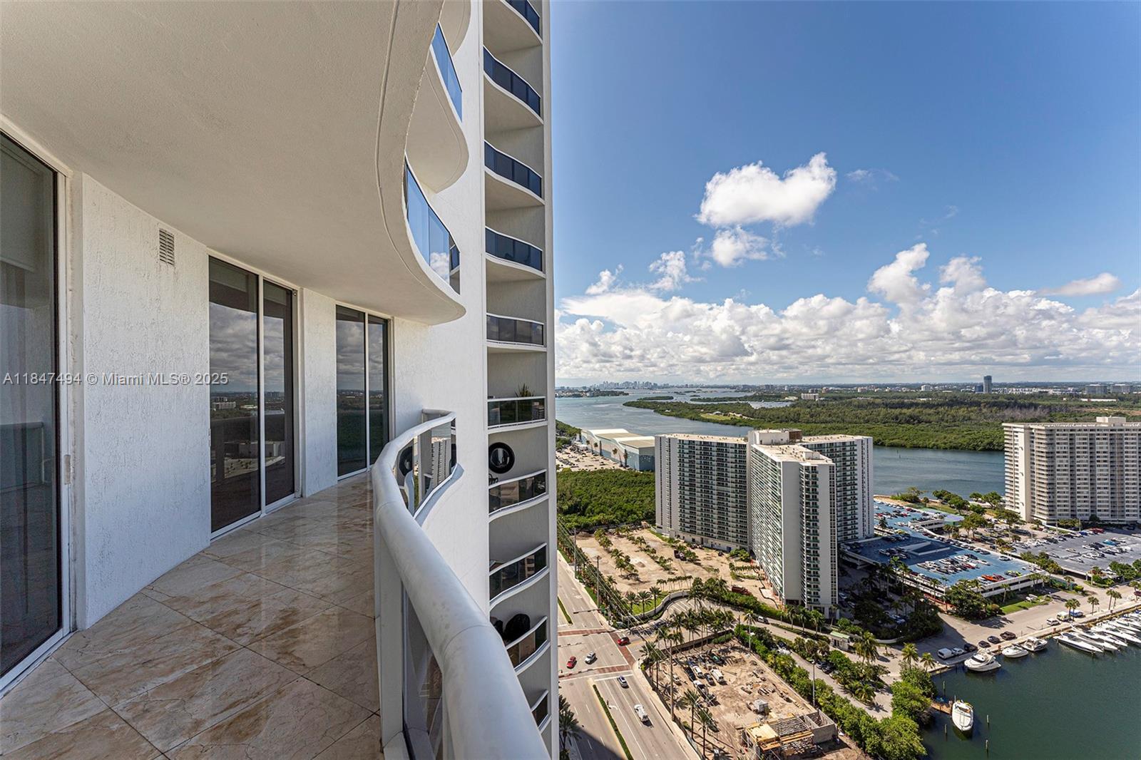 15901 Collins Ave #2805, Sunny Isles Beach FL 33160