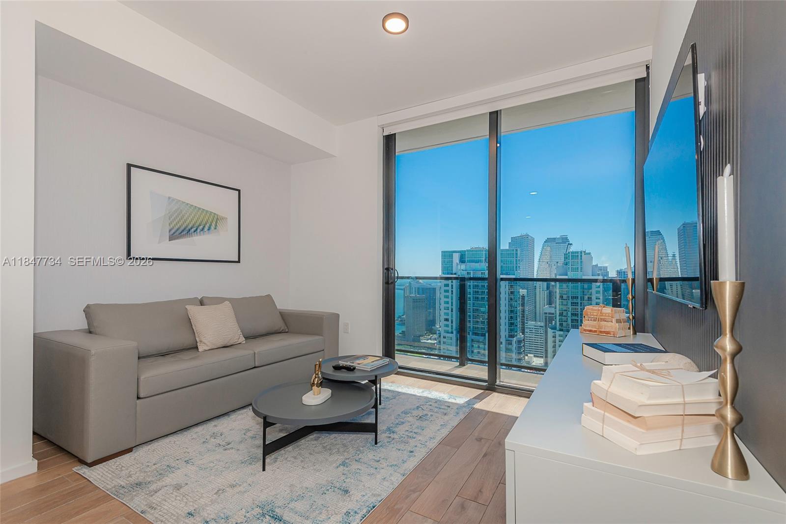 398 NE 5th St #4417, Miami FL 33132