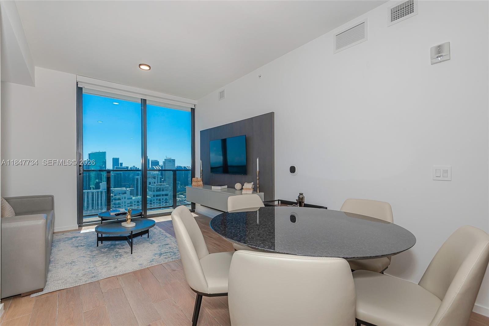 398 NE 5th St #4417, Miami FL 33132
