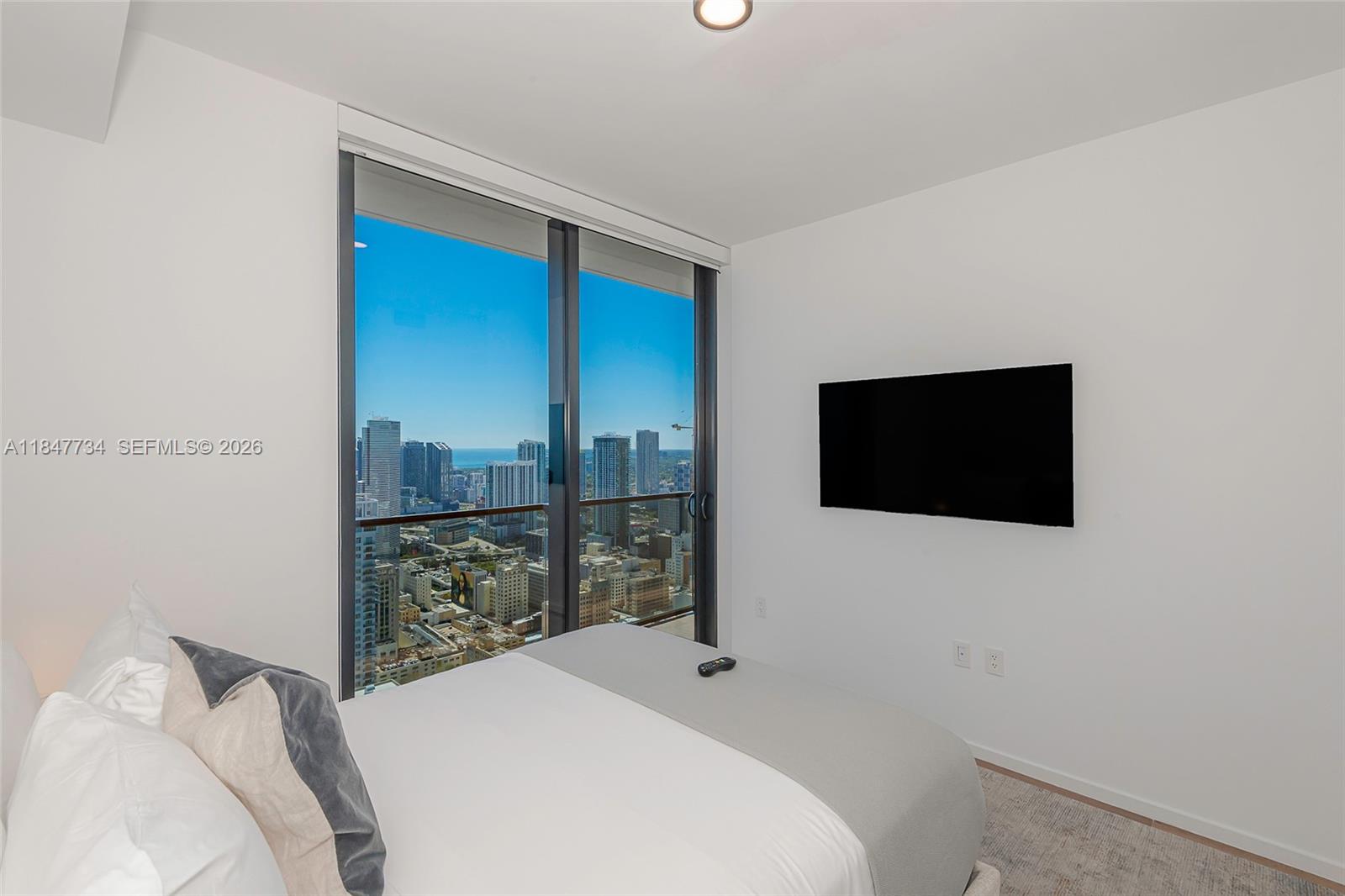 398 NE 5th St #4417, Miami FL 33132