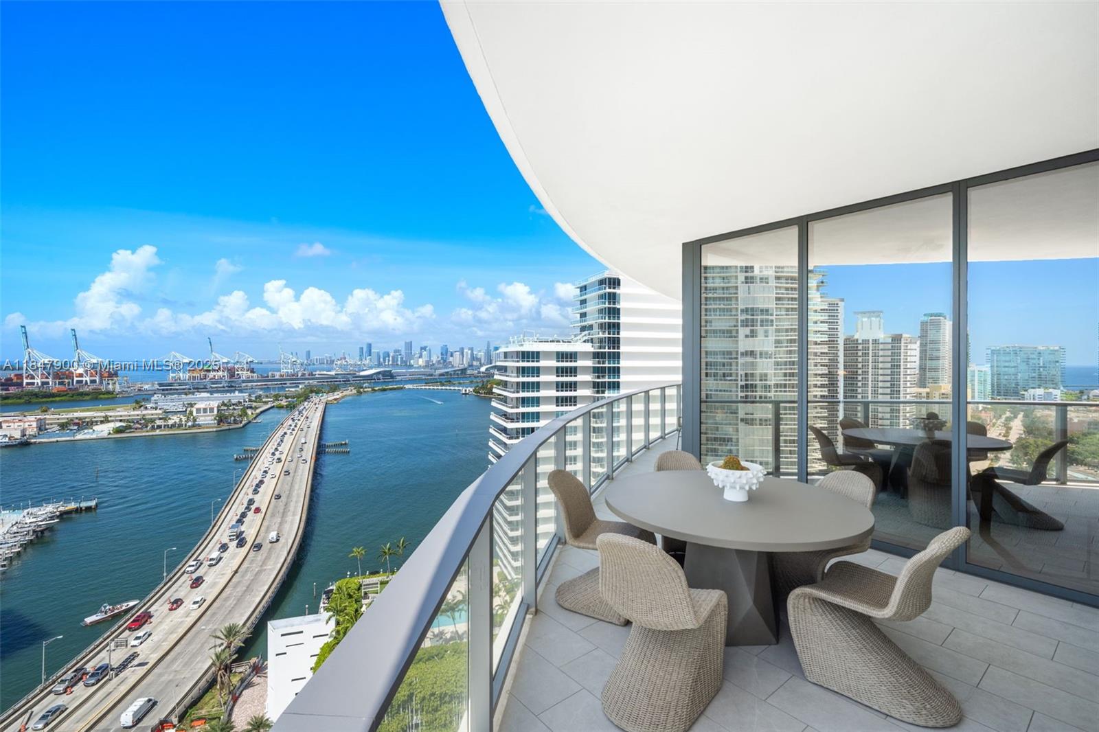Miami Beach FL 33139 - A11847900