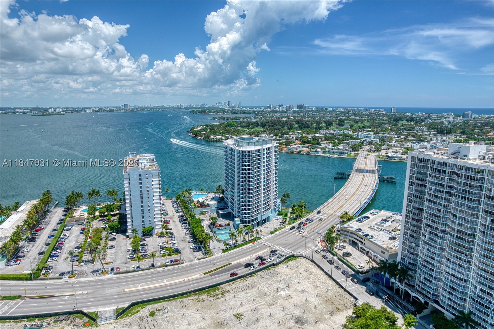 1881 79th St Cswy #404, North Bay Village FL 33141