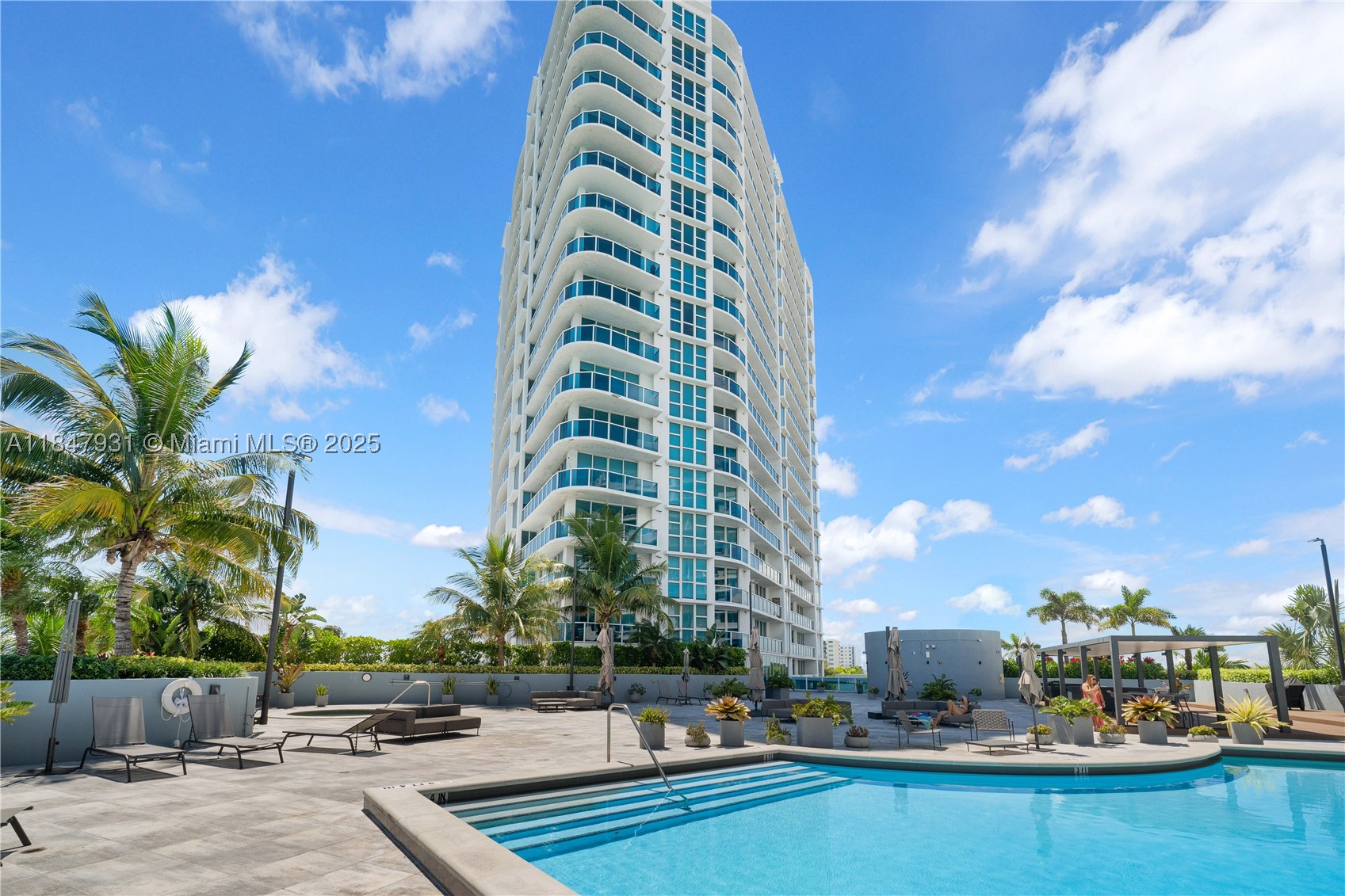 1881 79th St Cswy #404, North Bay Village FL 33141