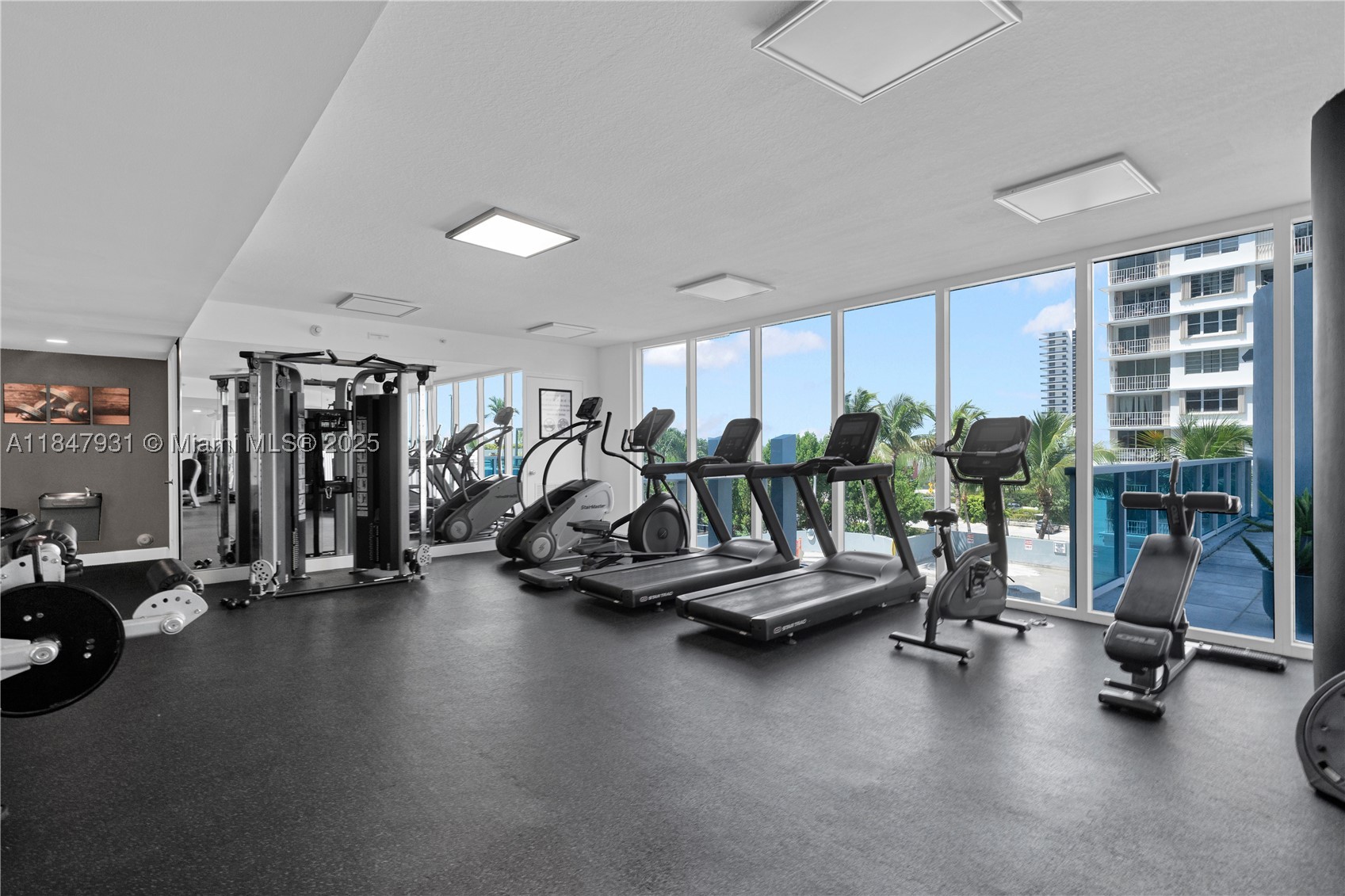 1881 79th St Cswy #404, North Bay Village FL 33141