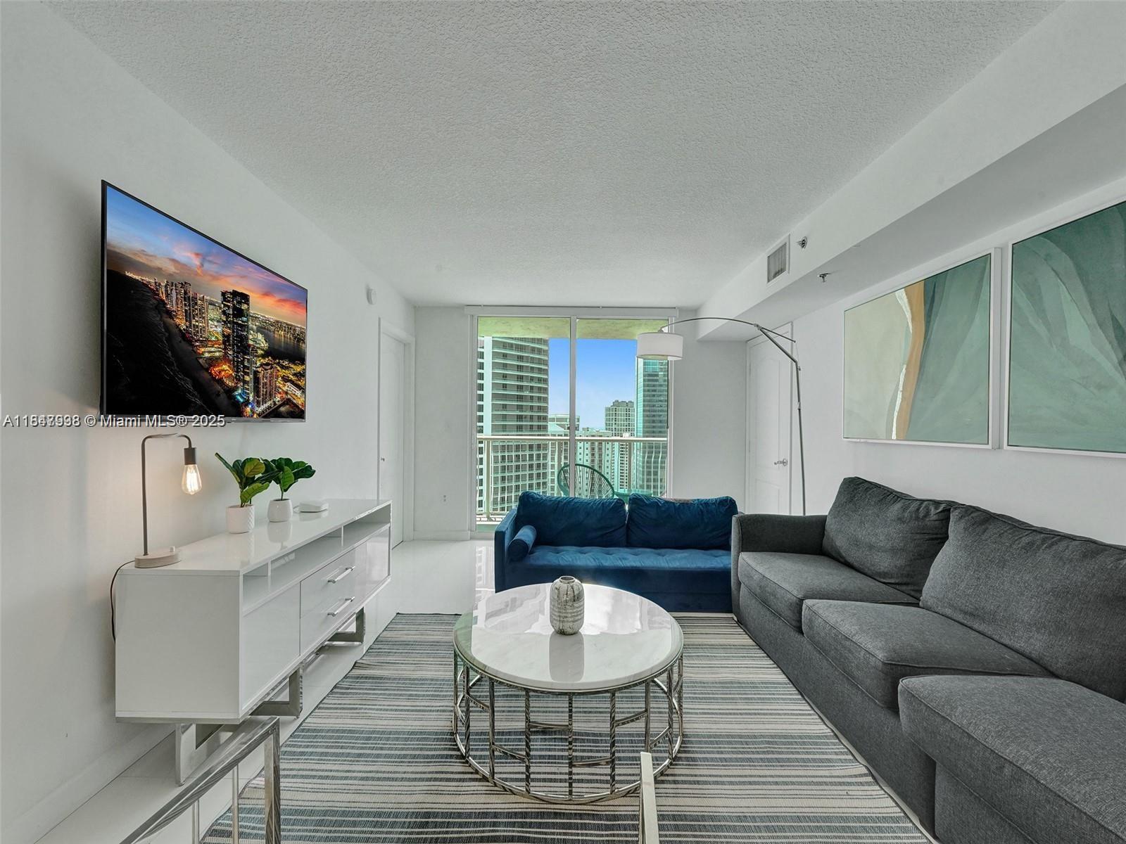 1200 Brickell Bay Dr #3309, Miami FL 33131