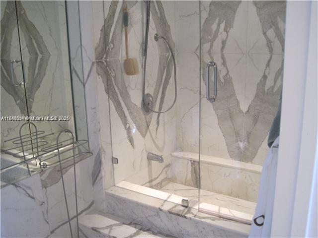 199 OCEAN LN DR #1114, Key Biscayne FL 33149