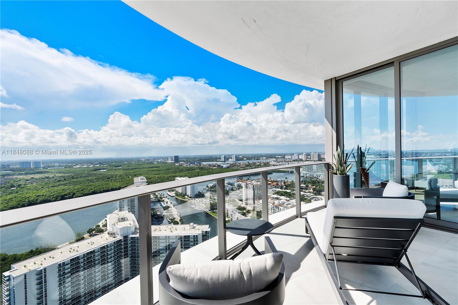 15701 Collins Ave #3605, Sunny Isles Beach FL 33160