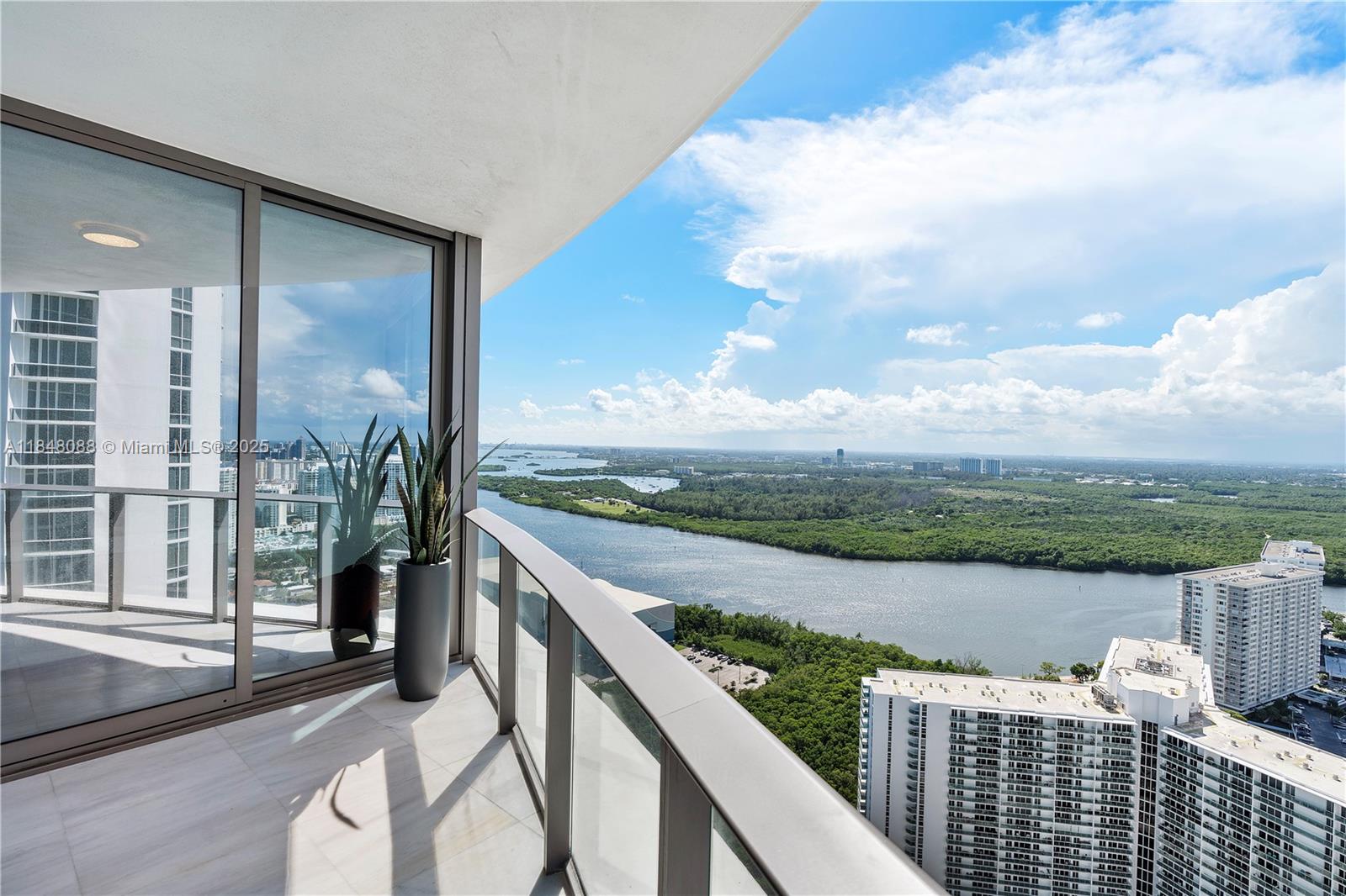 15701 Collins Ave #3605, Sunny Isles Beach FL 33160