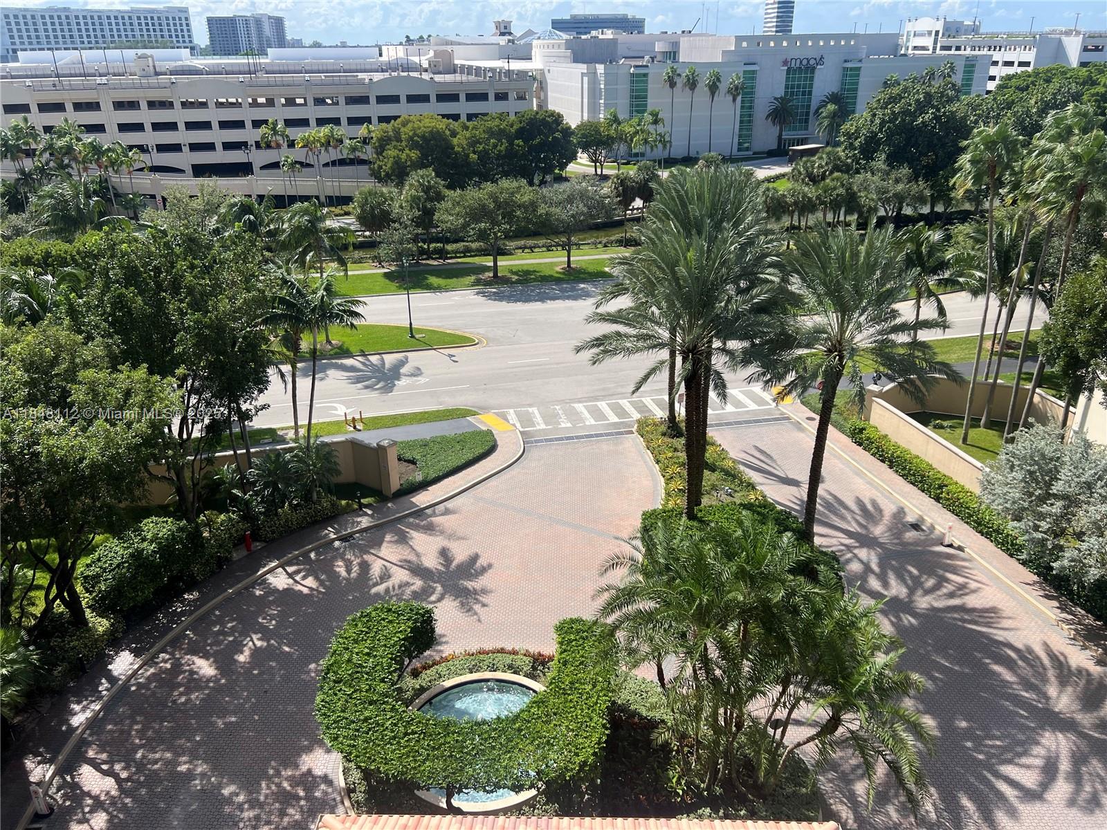 19501 W COUNTRY CLUB DR #712, Aventura FL 33180