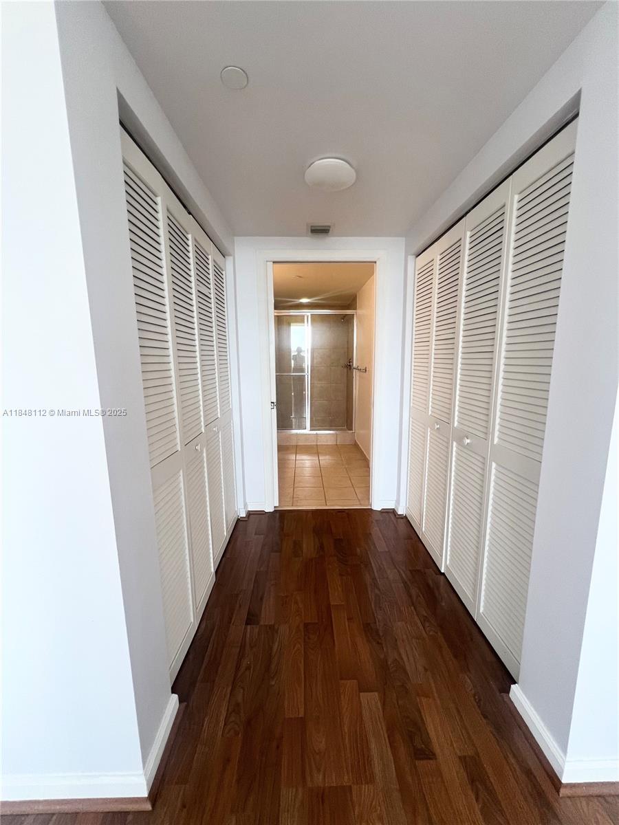 19501 W COUNTRY CLUB DR #712, Aventura FL 33180