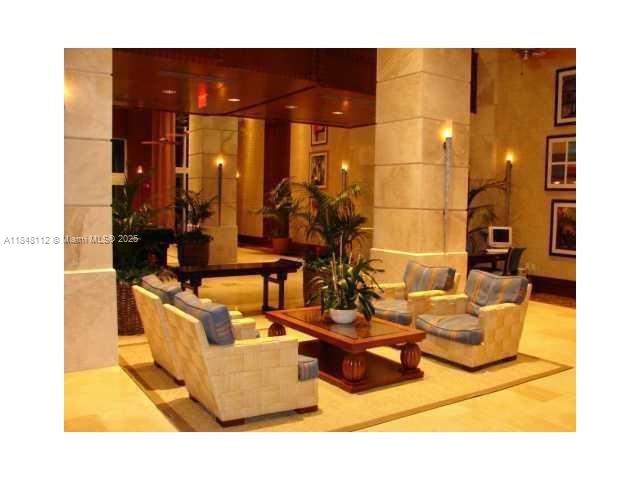 19501 W COUNTRY CLUB DR #712, Aventura FL 33180