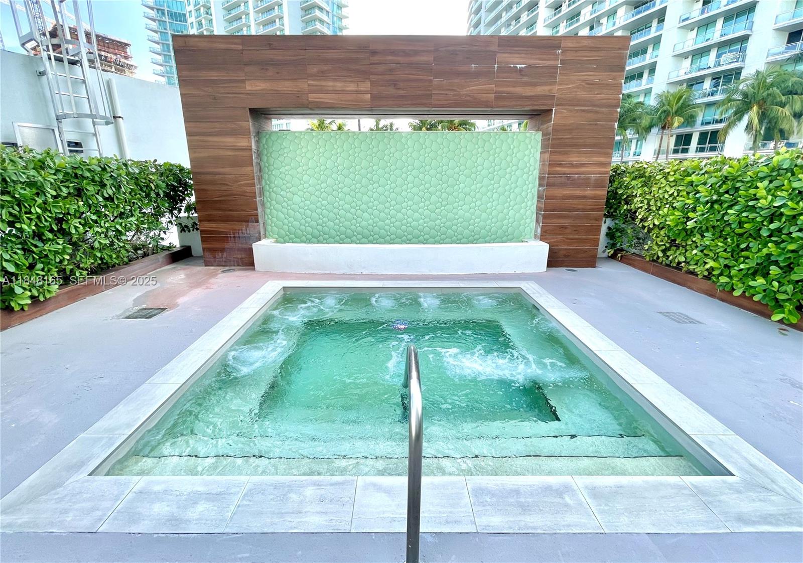 350 S Miami Ave #3405, Miami FL 33130