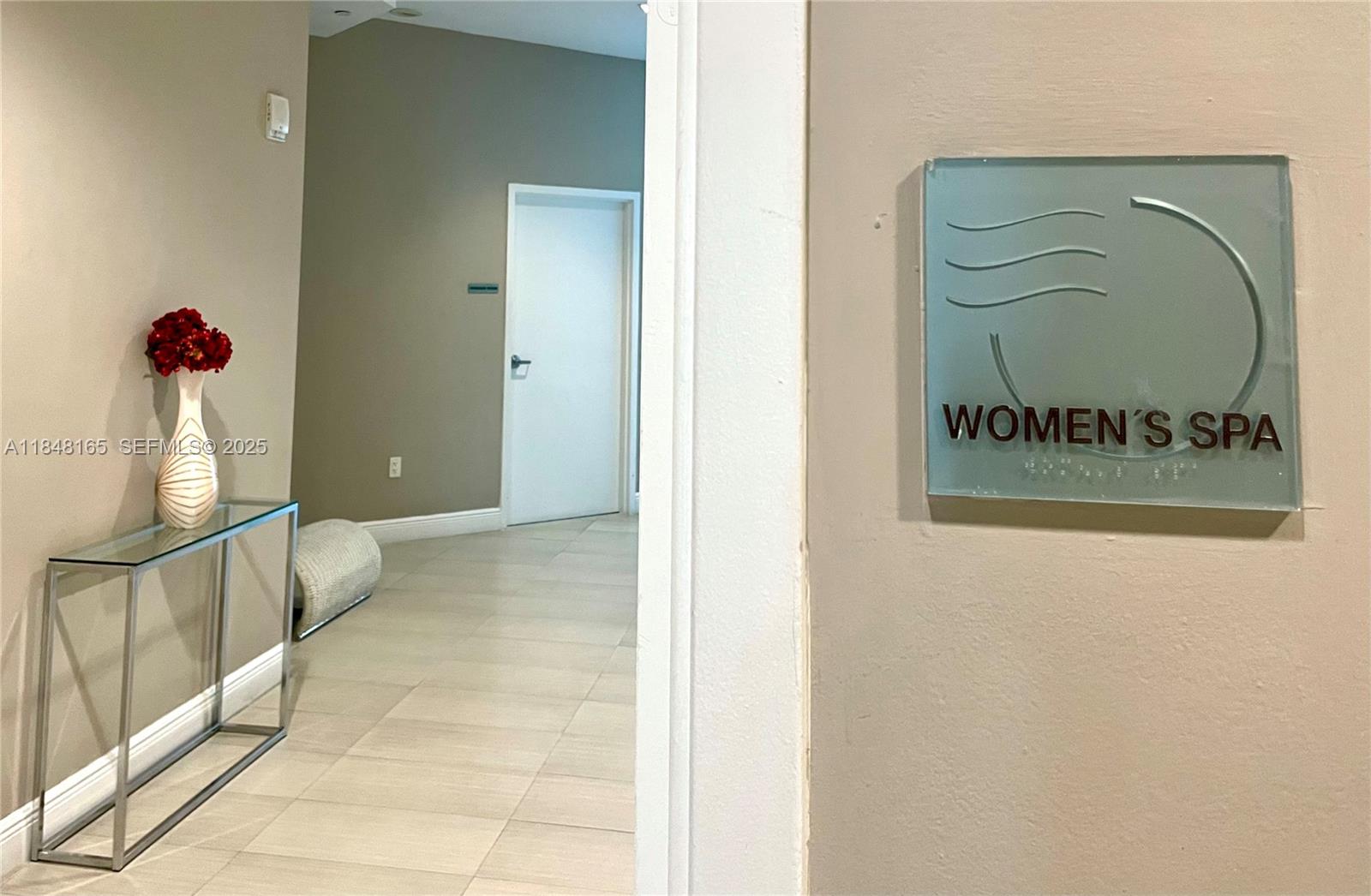 350 S Miami Ave #3405, Miami FL 33130