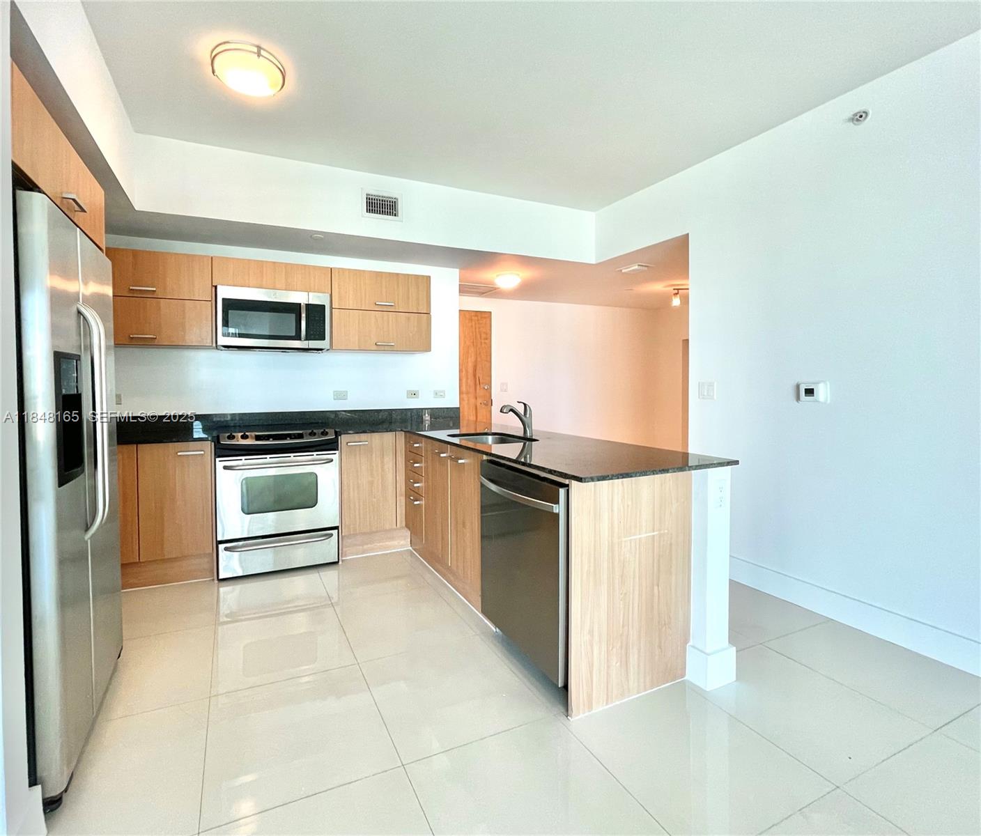 350 S Miami Ave #3405, Miami FL 33130
