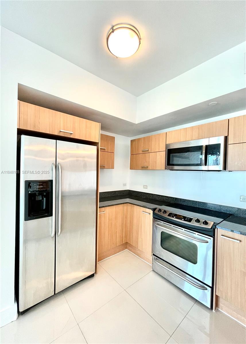 350 S Miami Ave #3405, Miami FL 33130