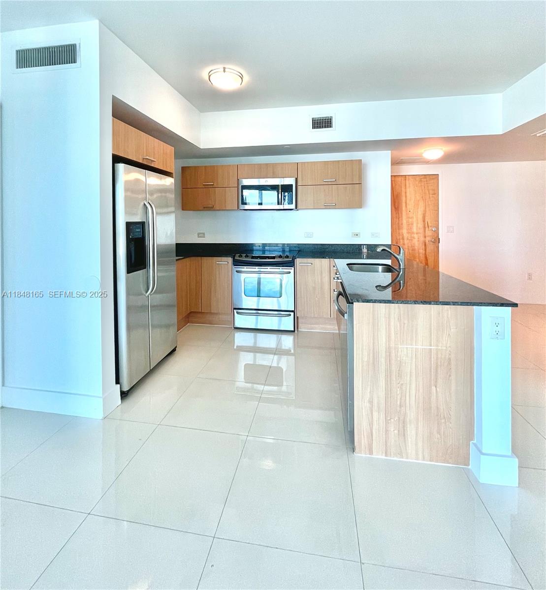 350 S Miami Ave #3405, Miami FL 33130