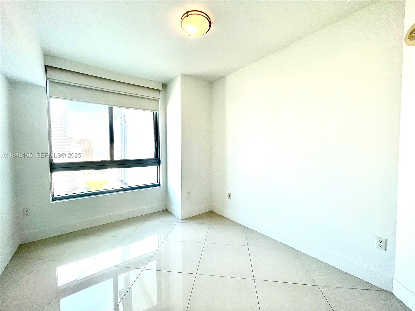 350 S Miami Ave #3405, Miami FL 33130
