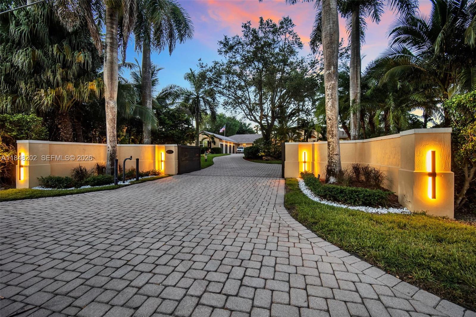 14211 Sunset Ln, Southwest Ranches FL 33330