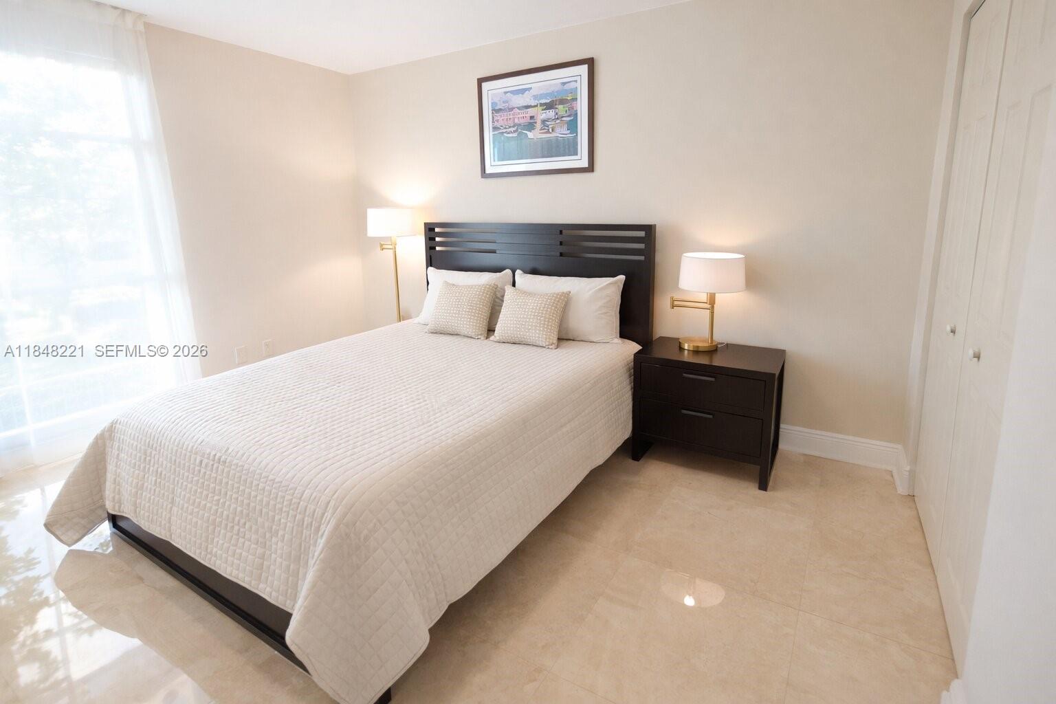 3701 N Country Club Dr #204, Aventura FL 33180