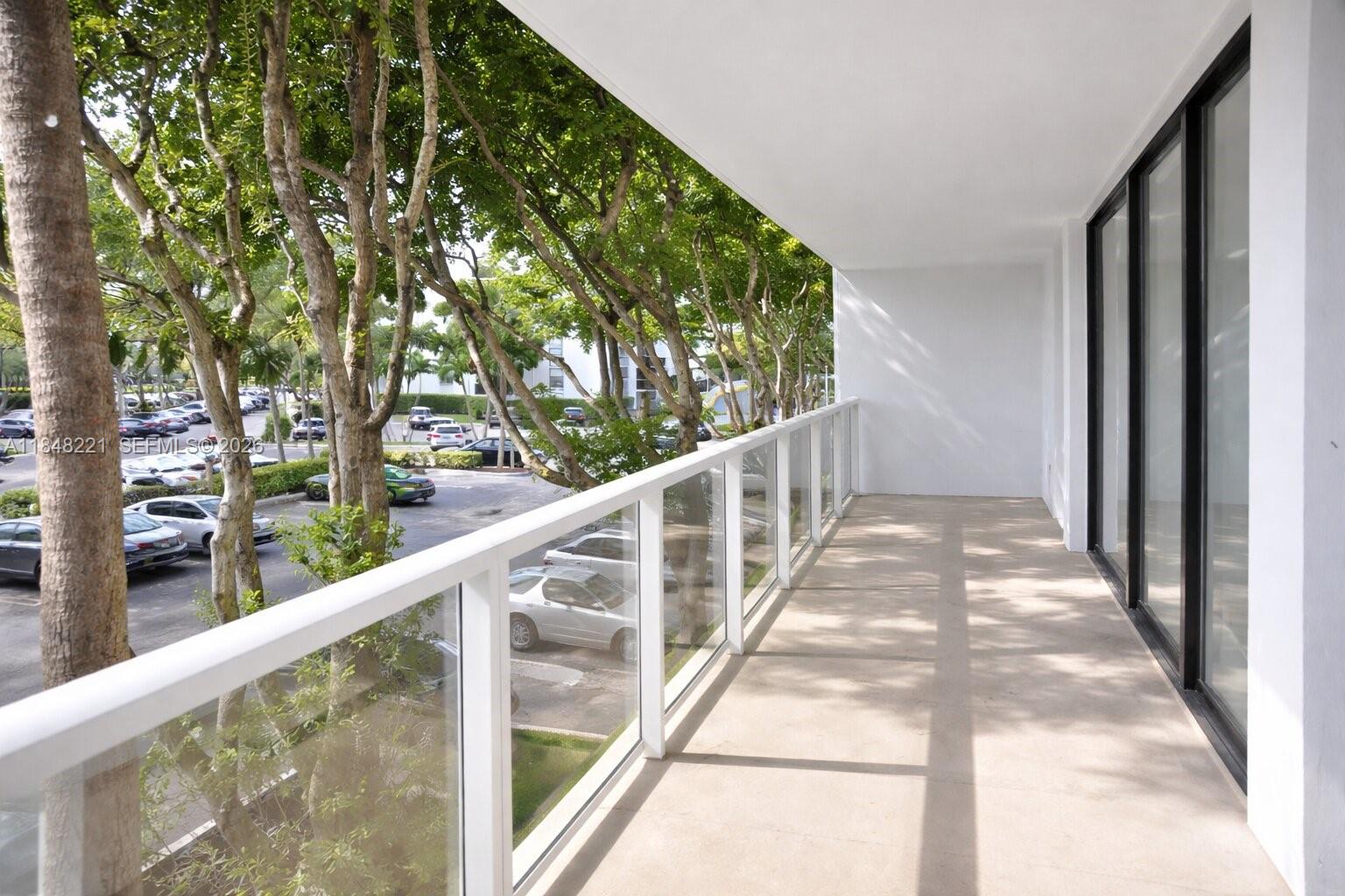 3701 N Country Club Dr #204, Aventura FL 33180