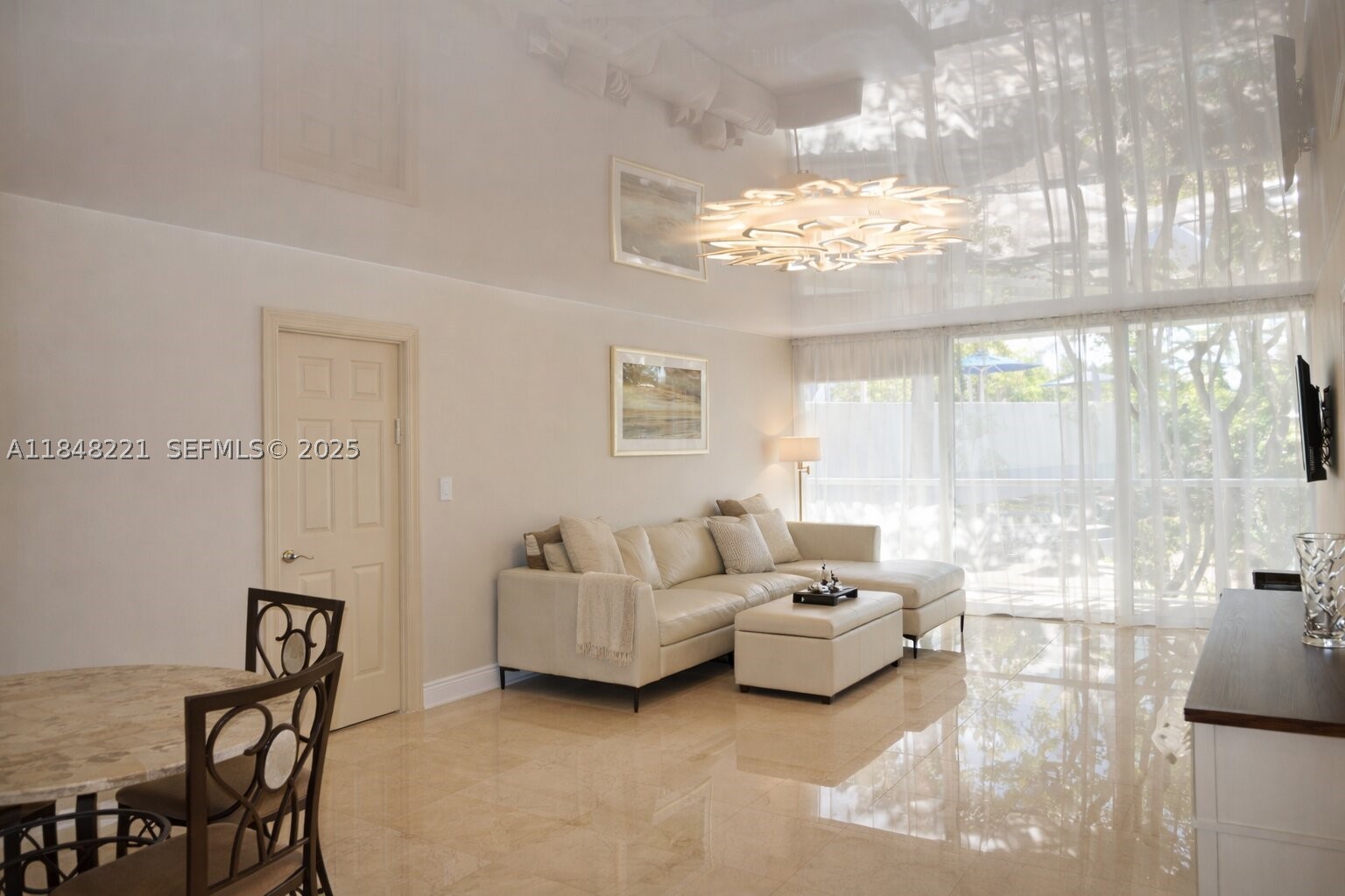 3701 N Country Club Dr #204, Aventura FL 33180