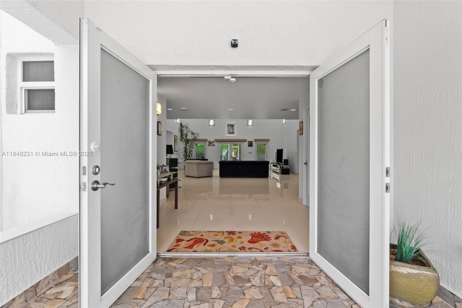 5045 SW 67th Ave, South Miami FL 33155
