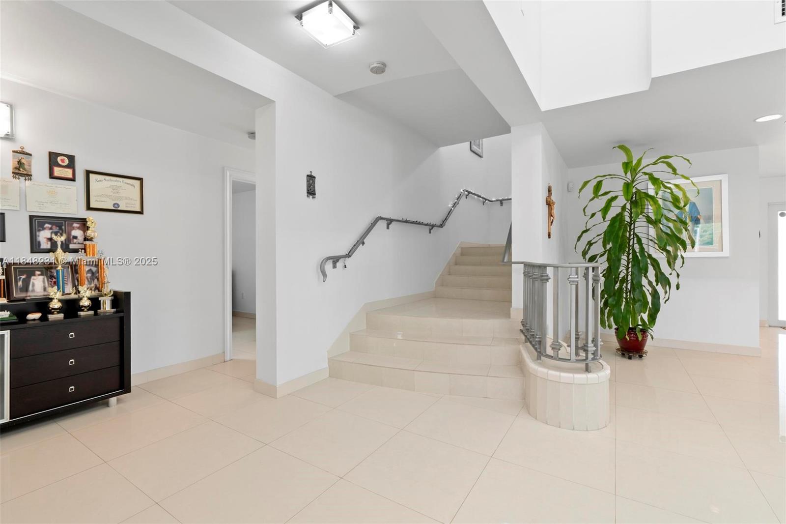 5045 SW 67th Ave, South Miami FL 33155