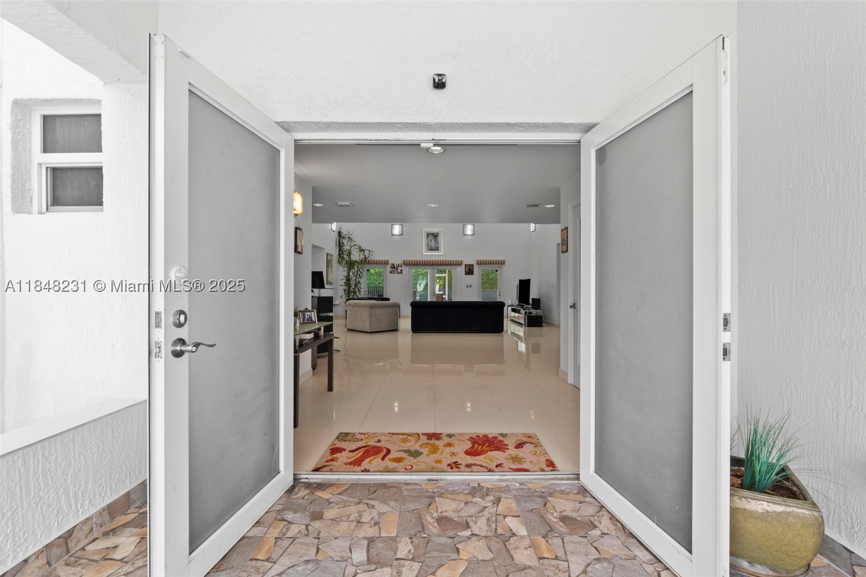 5045 SW 67th Ave, South Miami FL 33155