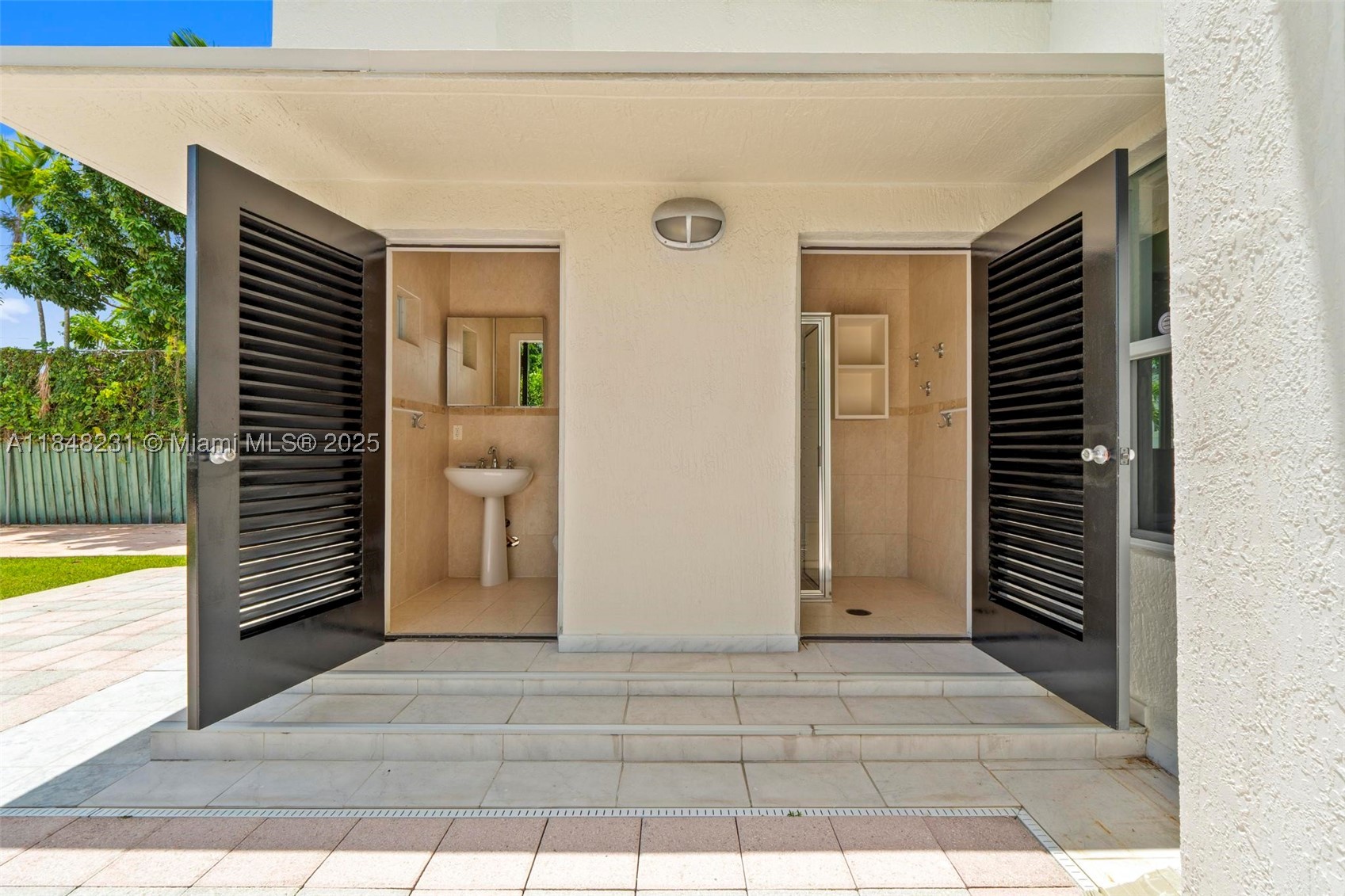 5045 SW 67th Ave, South Miami FL 33155