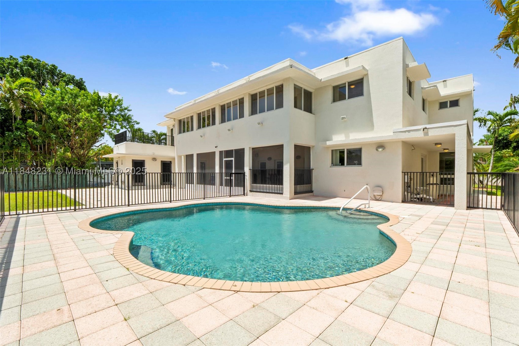 5045 SW 67th Ave, South Miami FL 33155