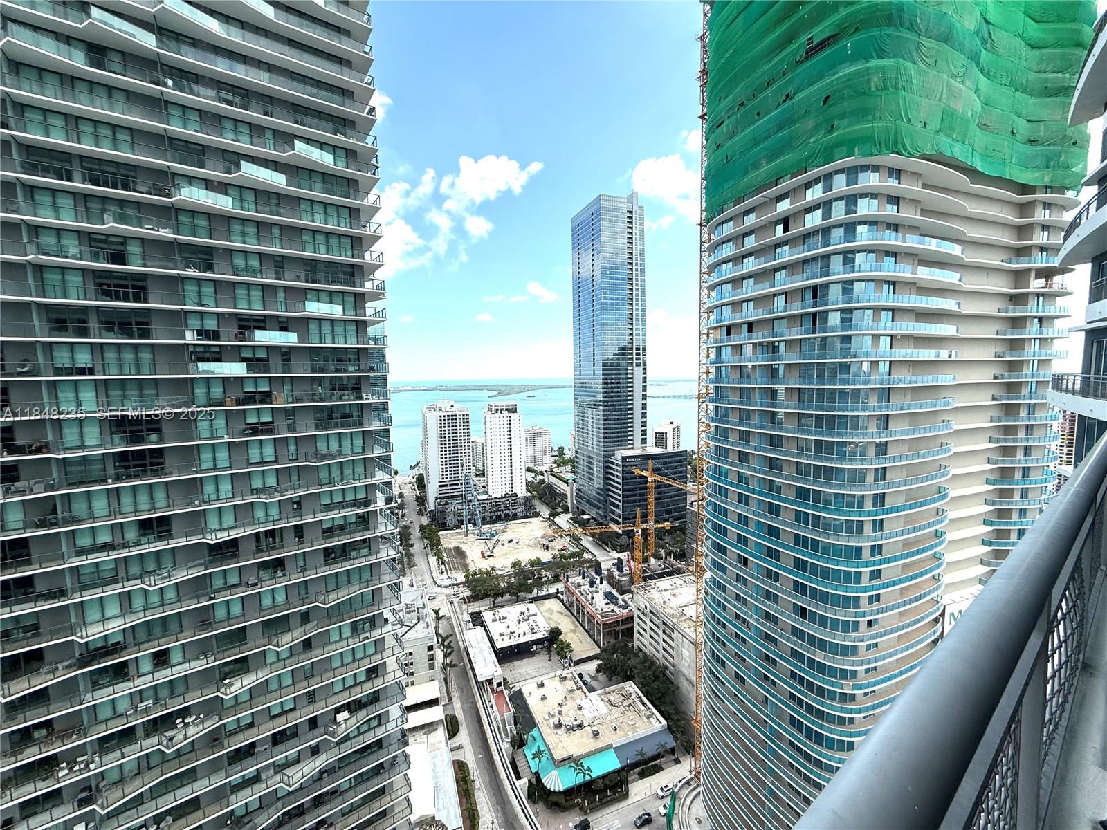 60 SW 13th St #3408, Miami FL 33130