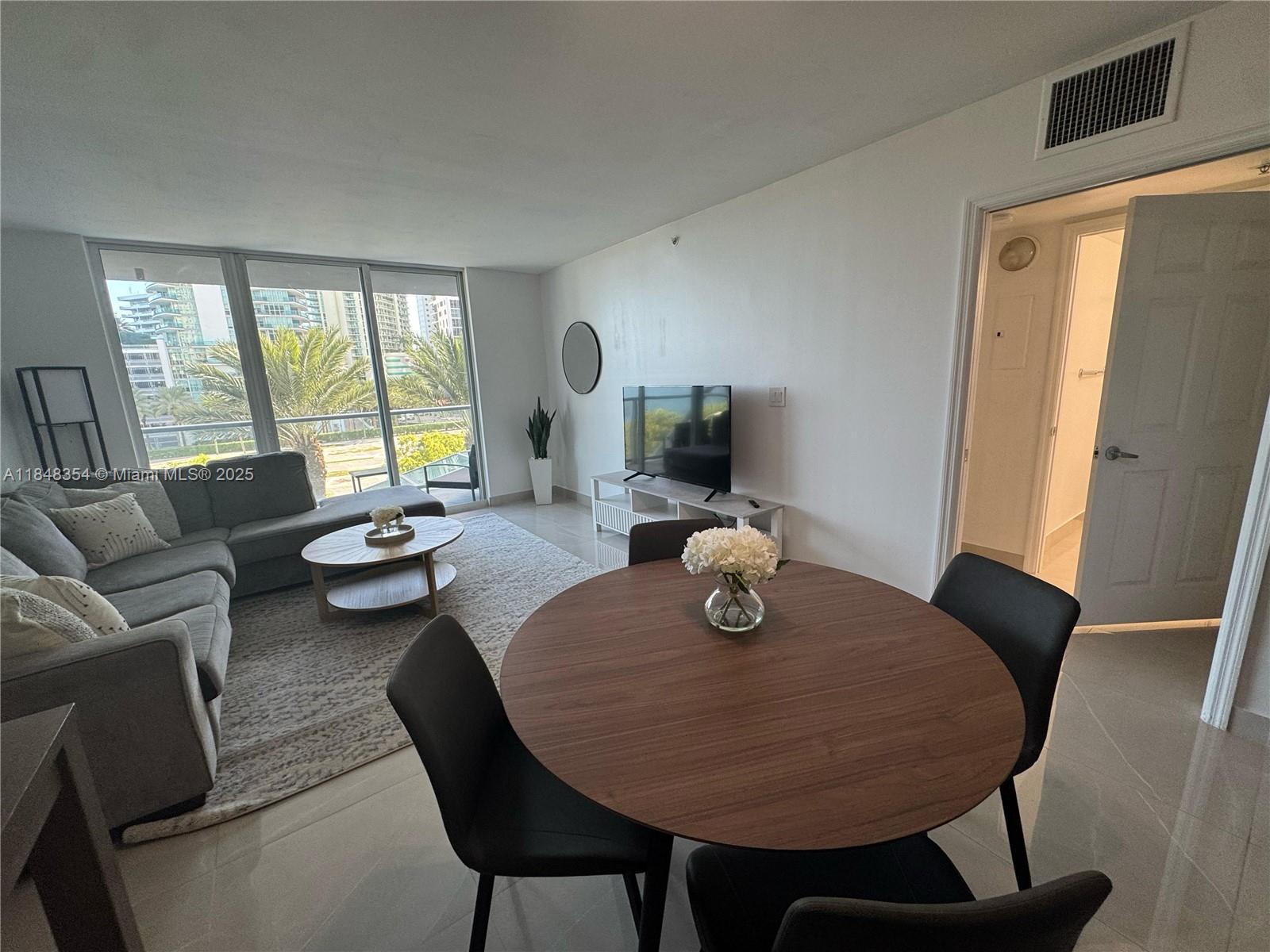 1155 Brickell Bay Dr #307, Miami FL 33131